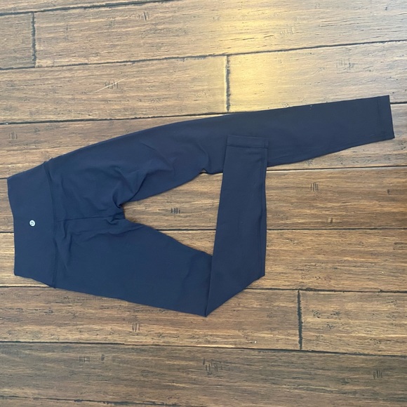 Lululemon Wunder Under Leggings - Navy Blue - Picture 2 of 5
